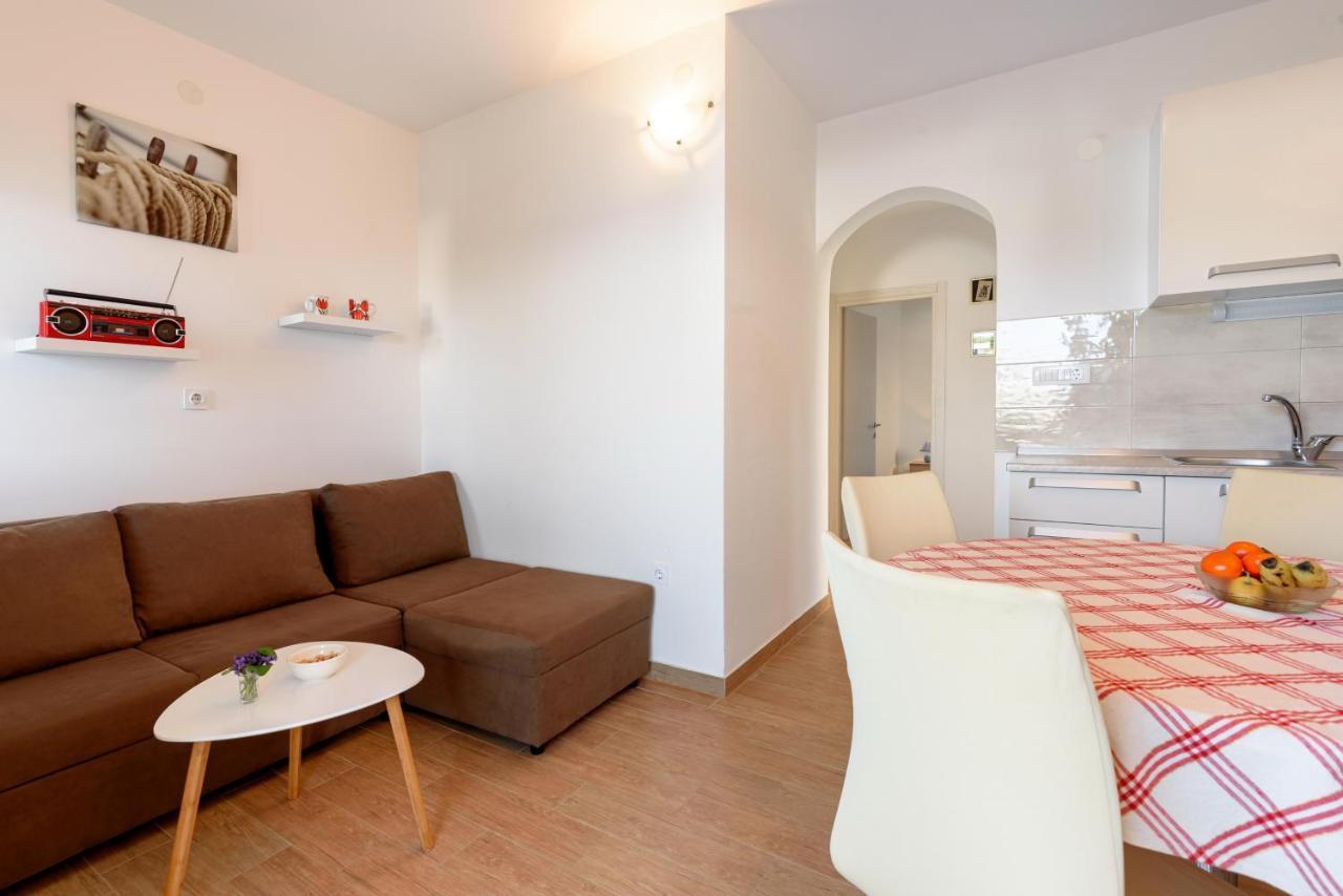 Apartments By The Sea Basina, Hvar - 11817 Vrbanj Екстериор снимка