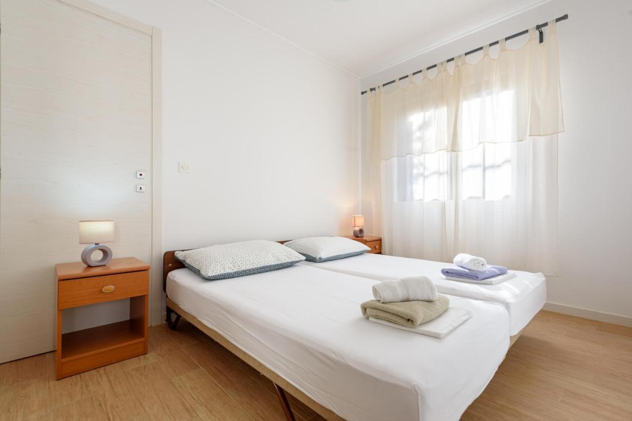Apartments By The Sea Basina, Hvar - 11817 Vrbanj Екстериор снимка