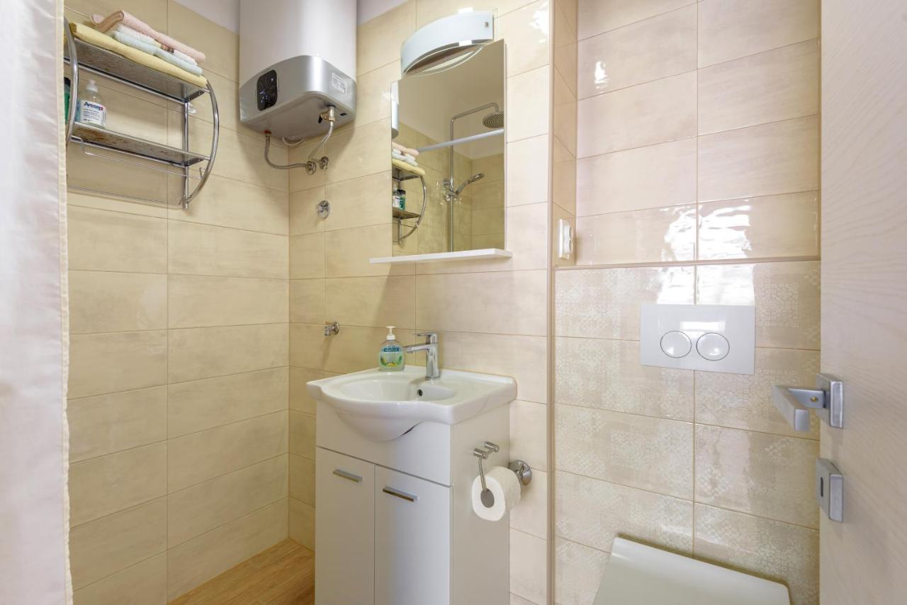 Apartments By The Sea Basina, Hvar - 11817 Vrbanj Екстериор снимка
